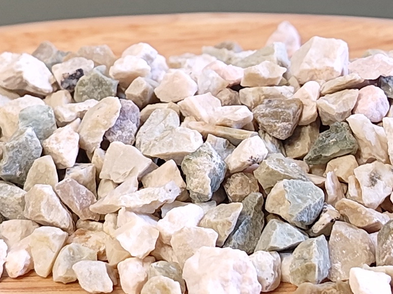 Los minerales de zeolita se han utilizado en la alimentación animal durante muchos años como agentes de flujo y para mejorar la durabilidad de los pellets.